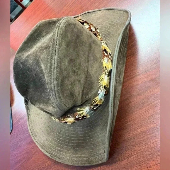 Vintage GW Brown Cowboy Western Hat With Feathers Medium Retro - Picture 3 of 5